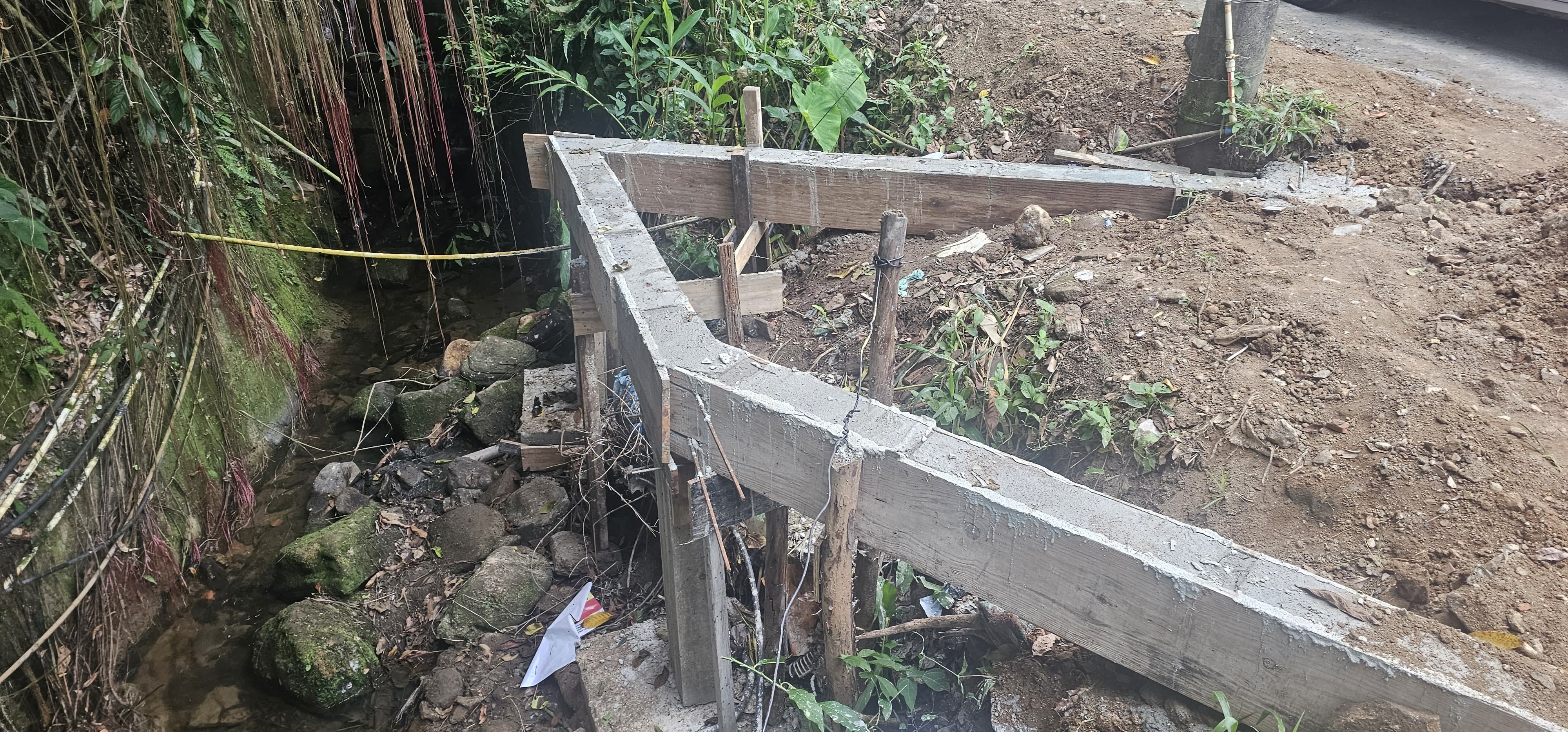 Polícia identifica crimes ambientais em cachoeira localizada em Mangaratiba 