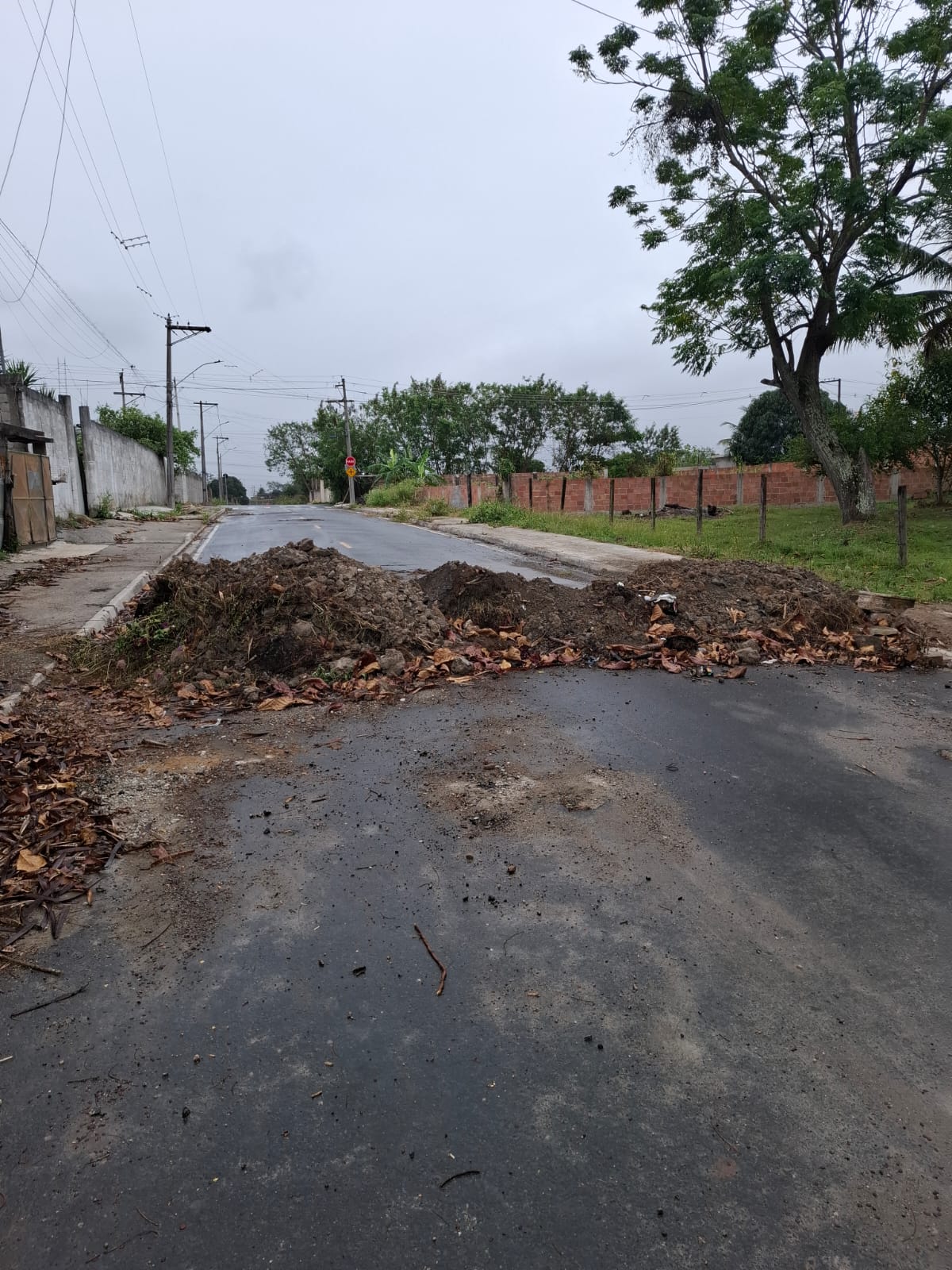 Com informações do Disque Denúncia, 7º BPM retira 45 toneladas de barricadas em São Gonçalo 