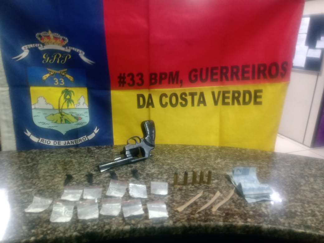 Polícia apreende drogas com cinco suspeitos em Paraty