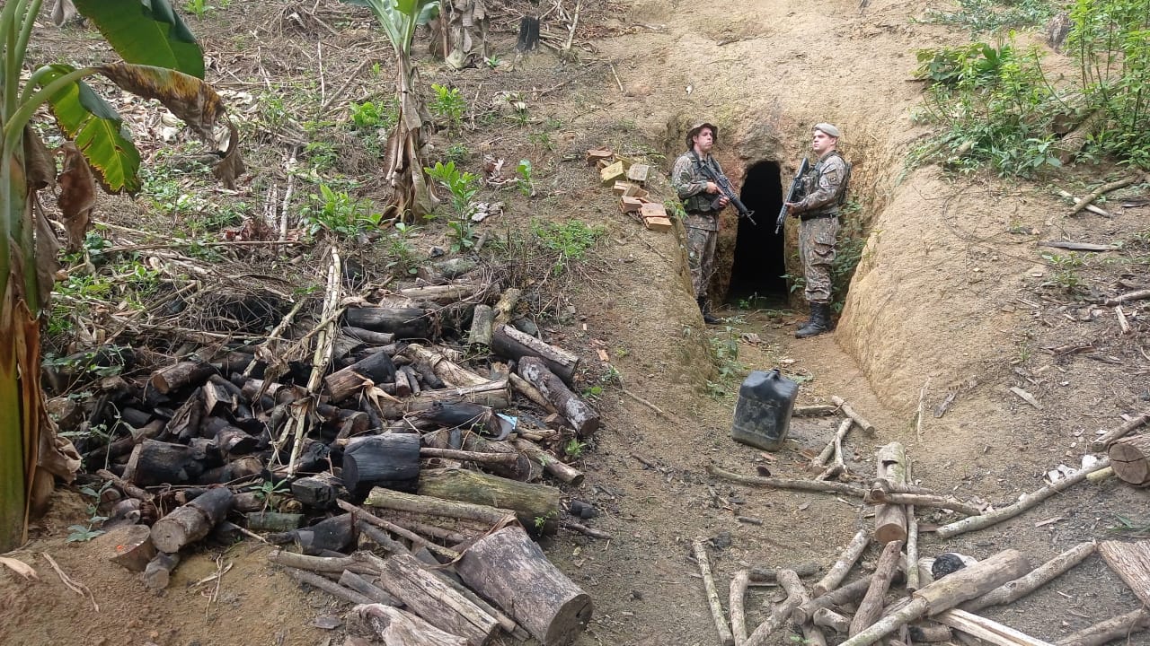 4ª UPAm encontra carvoaria clandestina em Rio Claro