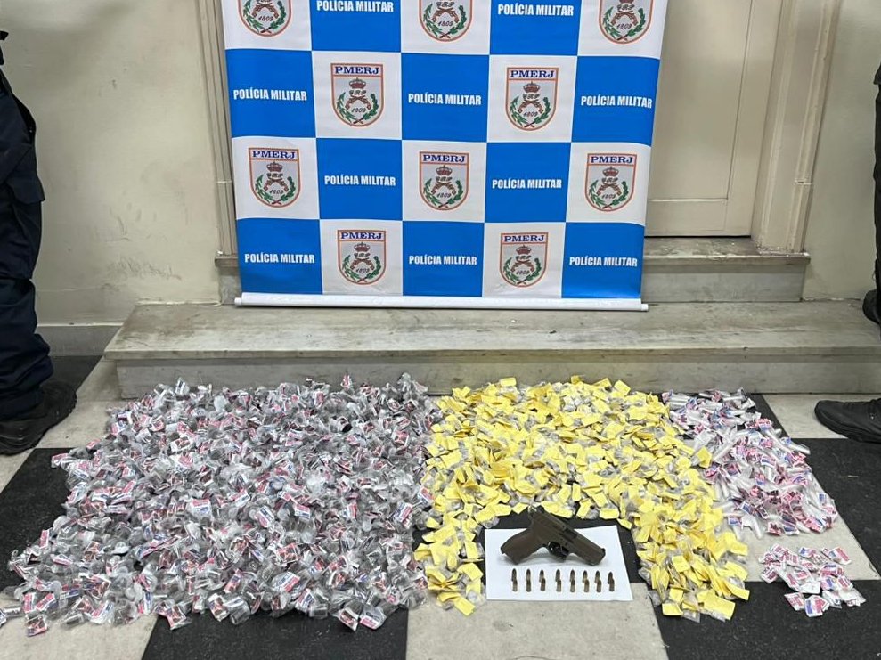 12º BPM apreende arma e drogas na a Comunidade da Chácara 