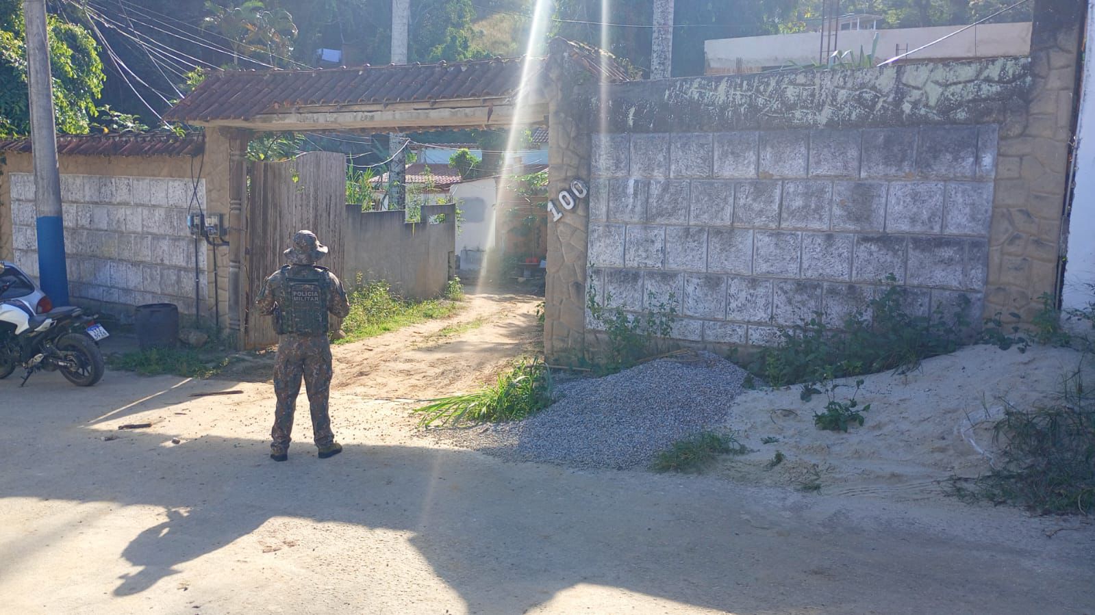 Obras sem licença são identificadas próximo a curso de água em Mangaratiba