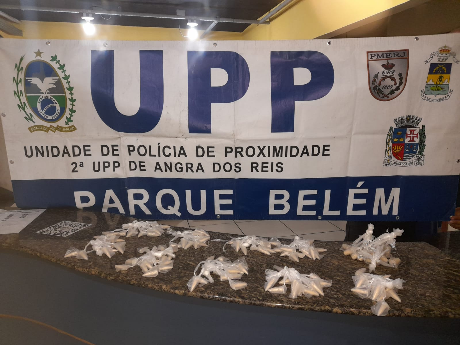 Homem é preso comercializando cocaína no Parque Belém, em Angra dos Reis