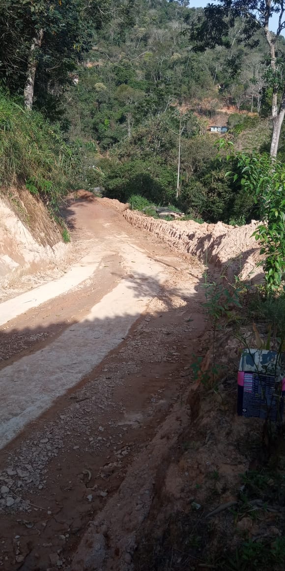 Informação do Linha Verde leva polícia ambiental a identificar abertura de estrada, desmatamento e terraplanagem em Teresópolis