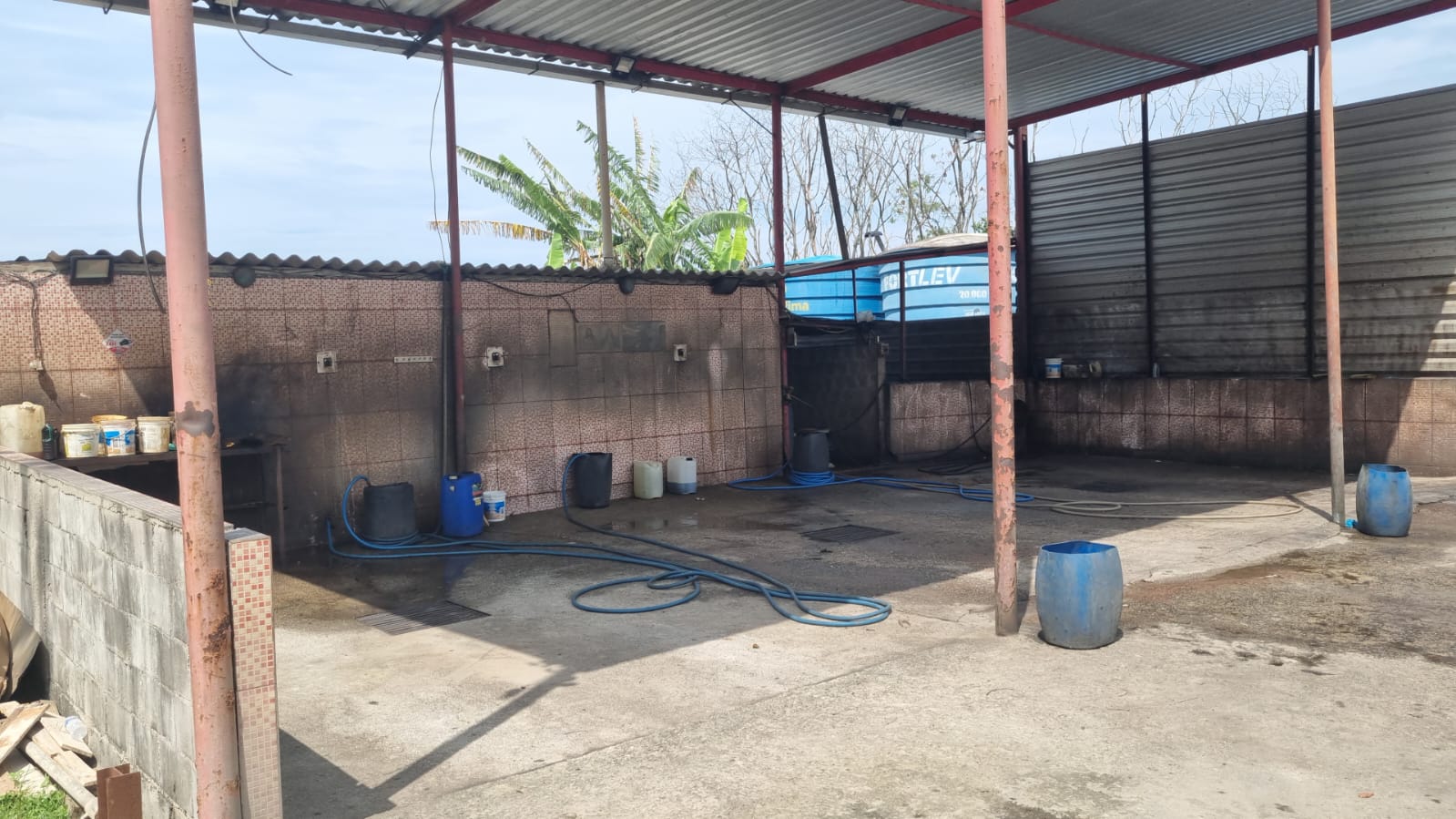 UPAm Pedra Branca fiscaliza terreno em Vargem Pequena 