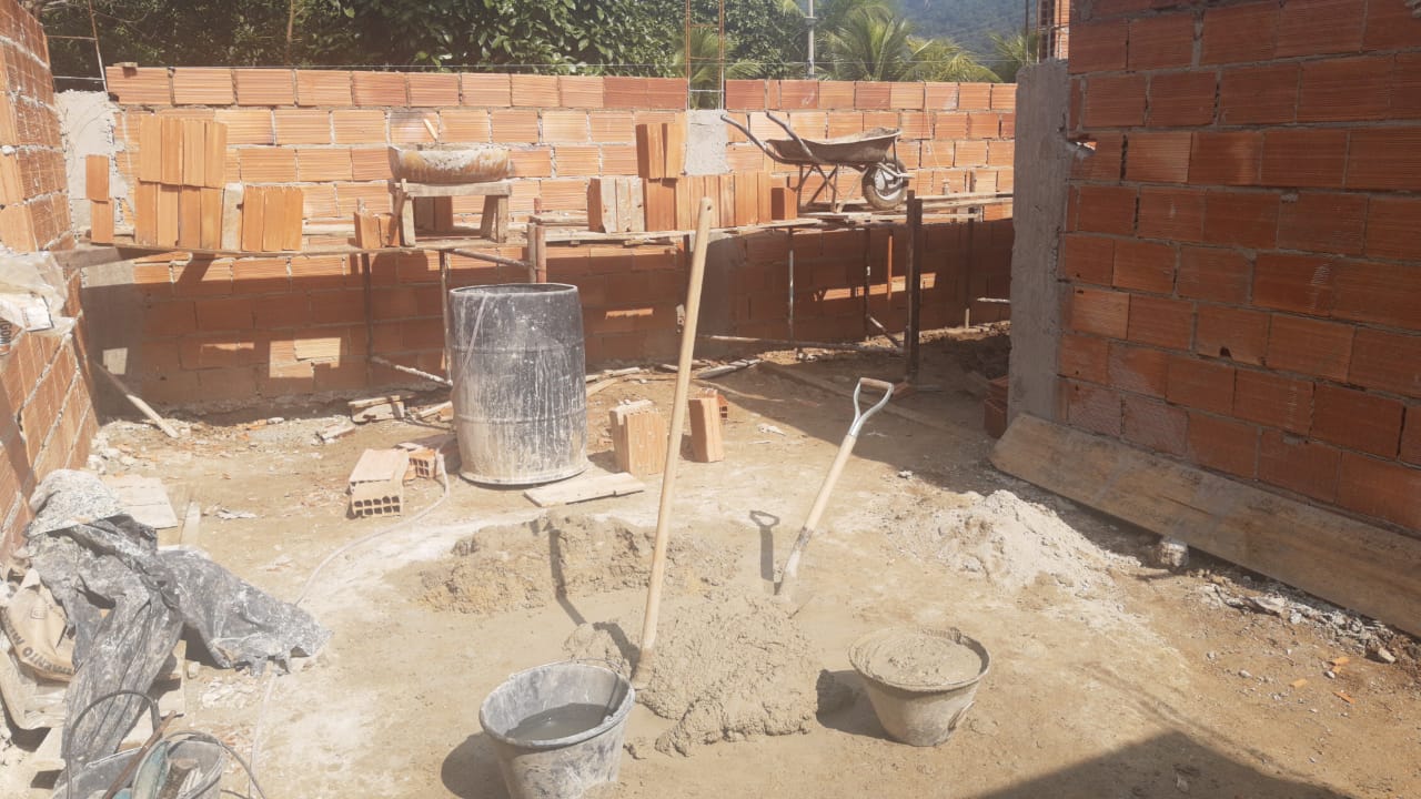 Polícia ambiental encontra construção irregular dentro da Colônia Juliano Moreira