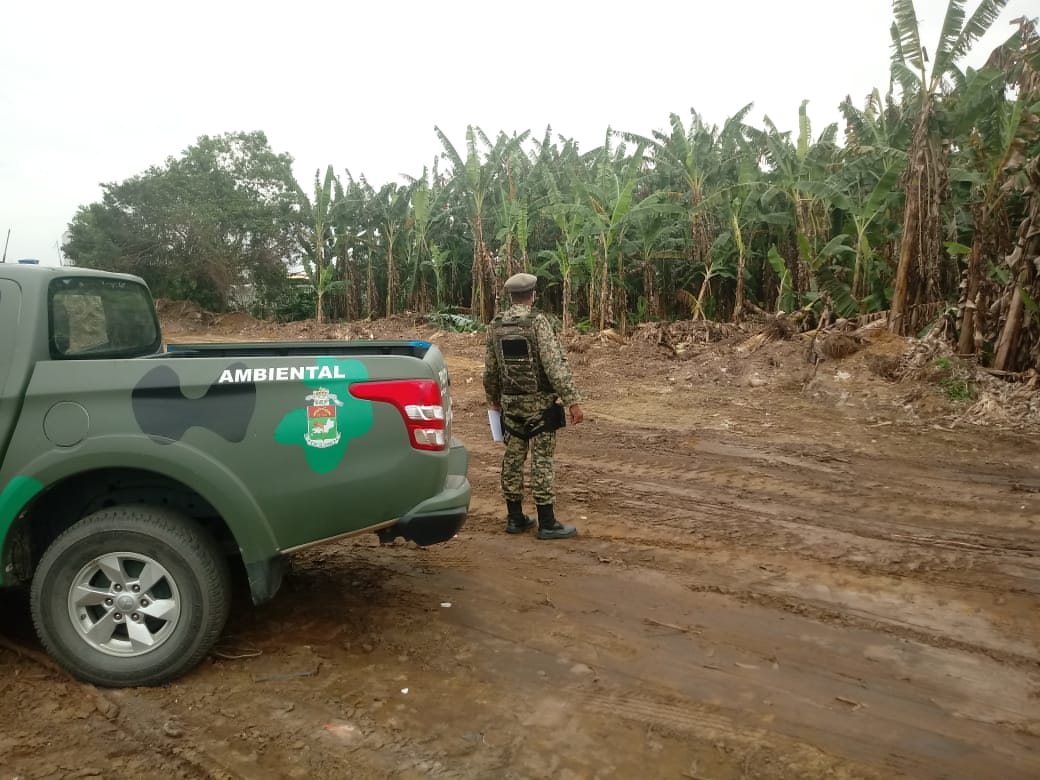 Polícia Militar identifica movimentação de terra em área com 4 mil metros quadrados