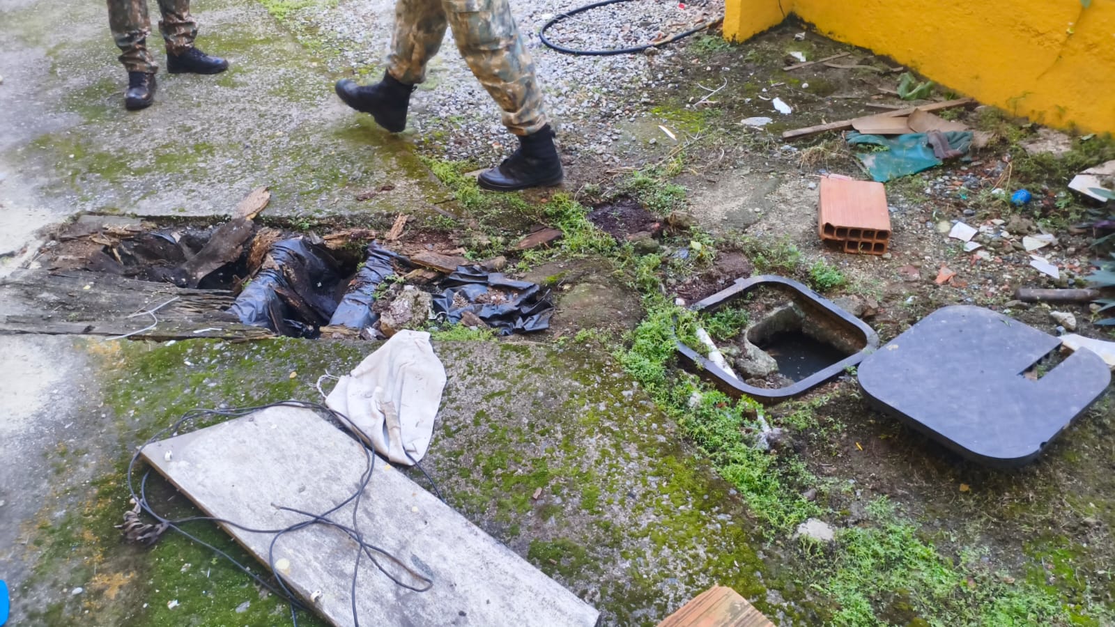 UPAm Juatinga identifica despejo clandestino de esgoto em pousada de Paraty 