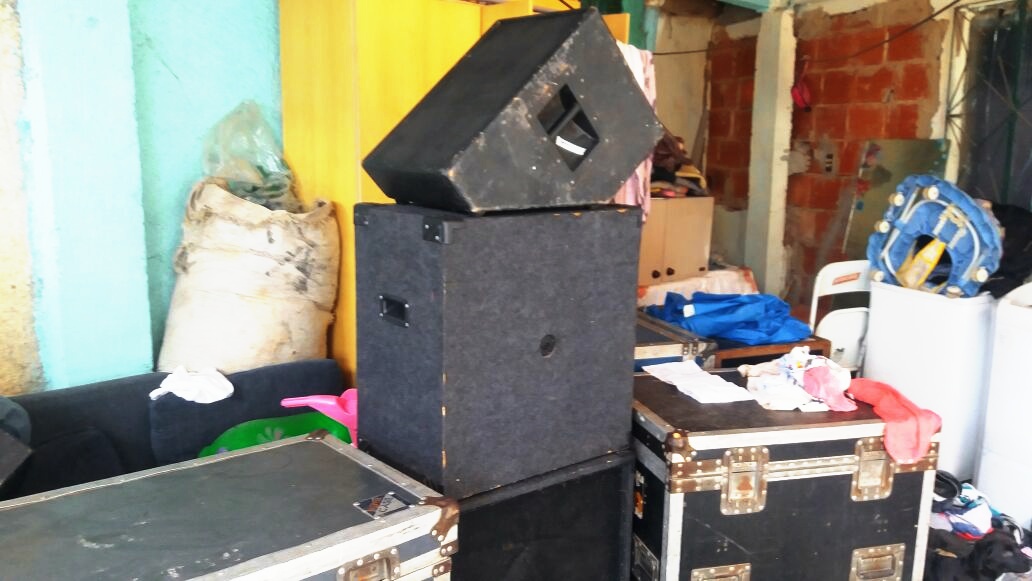 Polícia Militar recupera equipamento de som do Teatro Municipal de Niterói, avaliado em R$ 300 Mil, com ajuda do Disque Denúncia