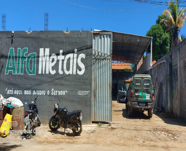 Dono de empresa de reciclagem é levado à delegacia por não apresentar as licenças pertinentes para a atividade