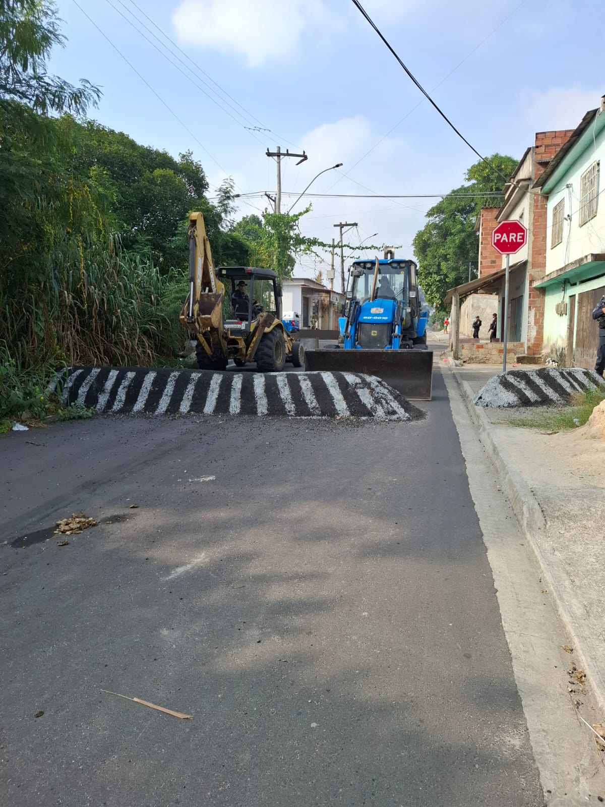 7° BPM retira 150 toneladas de barricadas em São Gonçalo, após informações do Disque Denúncia