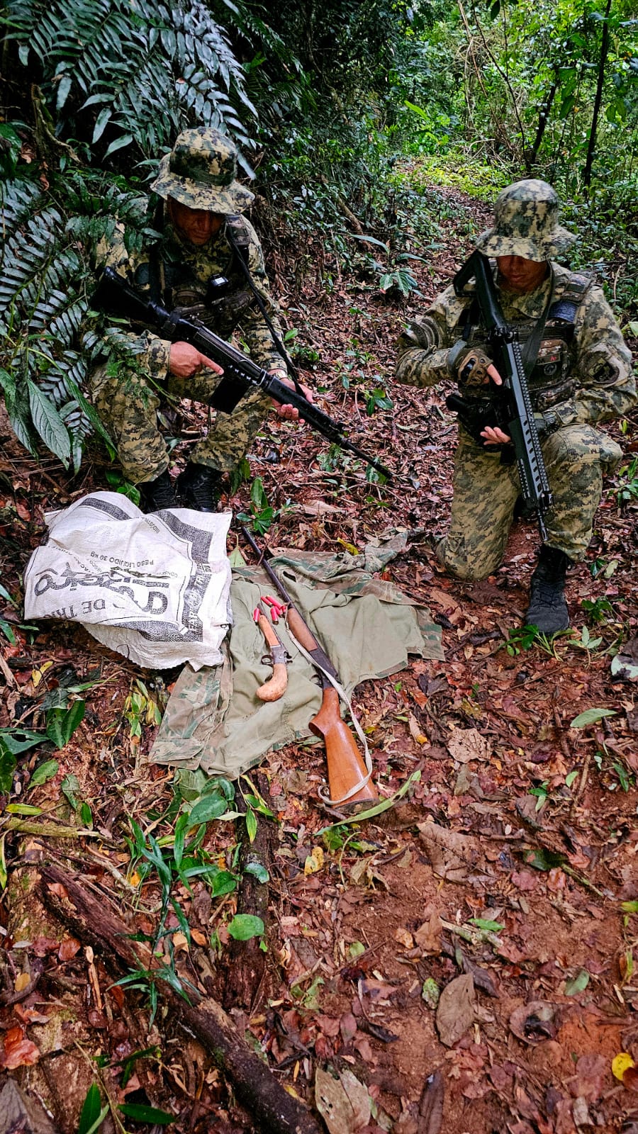 Armas de caça são apreendidas em Casimiro de Abreu com auxílio de informação do programa Linha Verde 