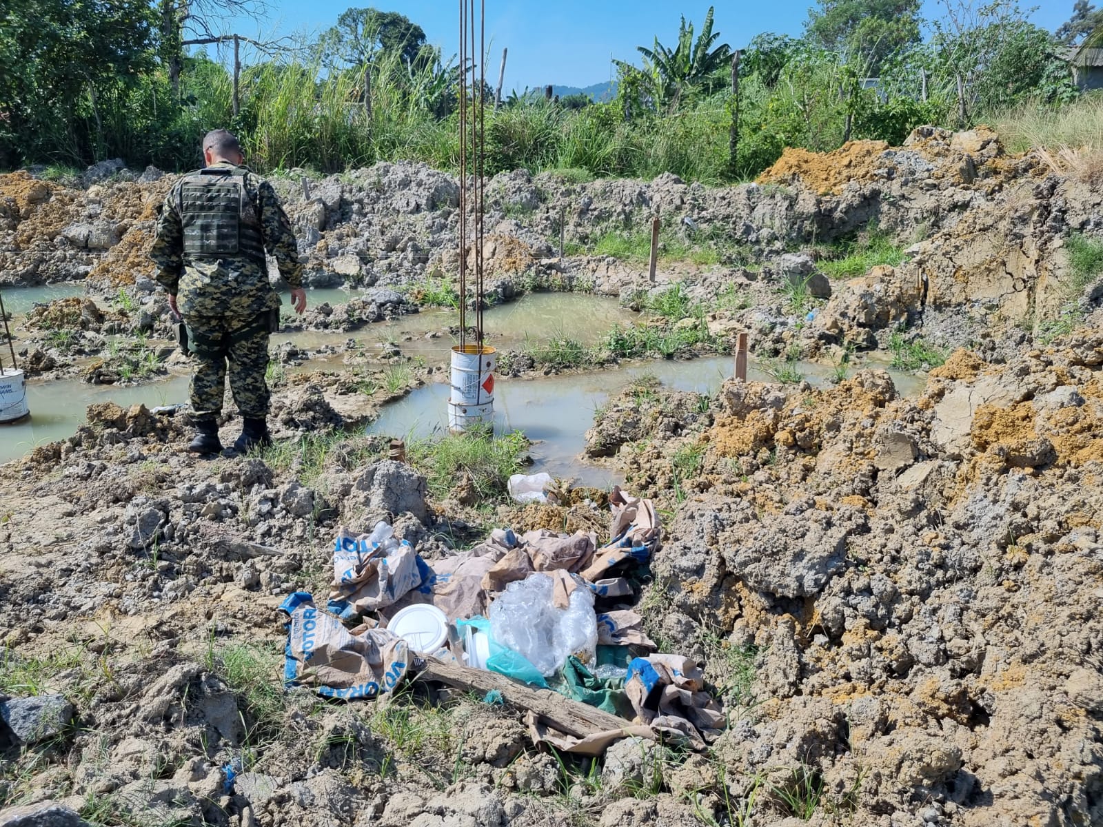 Construção irregular com 16 sapatas é identificada em Japeri após denúncia