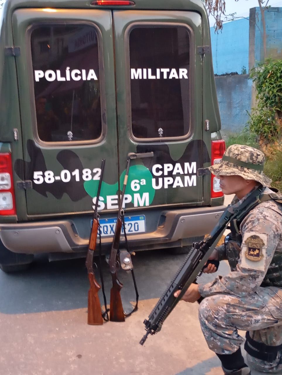 Duas armas são apreendidas em Rio Bonito após denúncia sobre caça de animais 