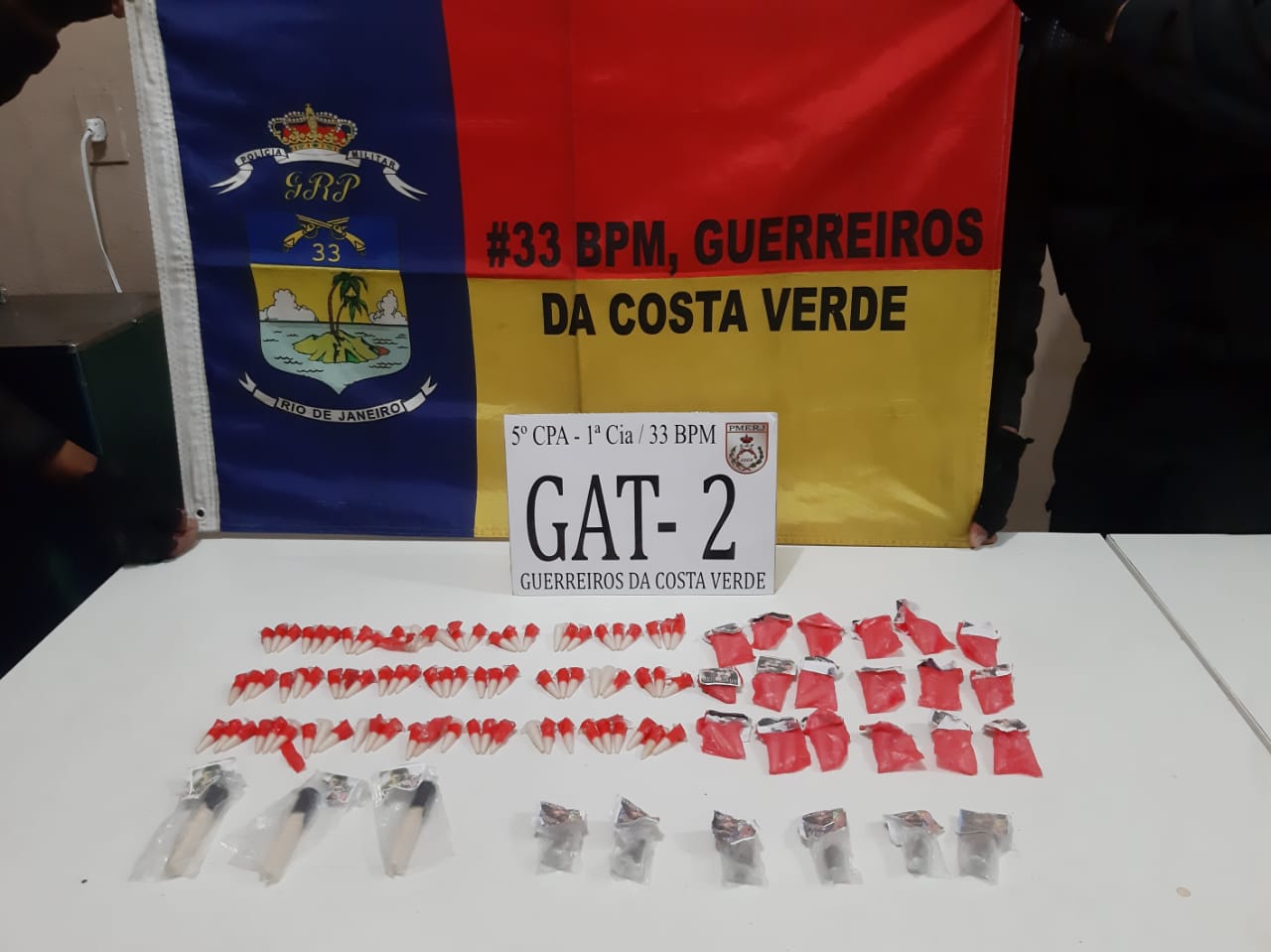 Drogas são apreendidas por policiais no Bracuí