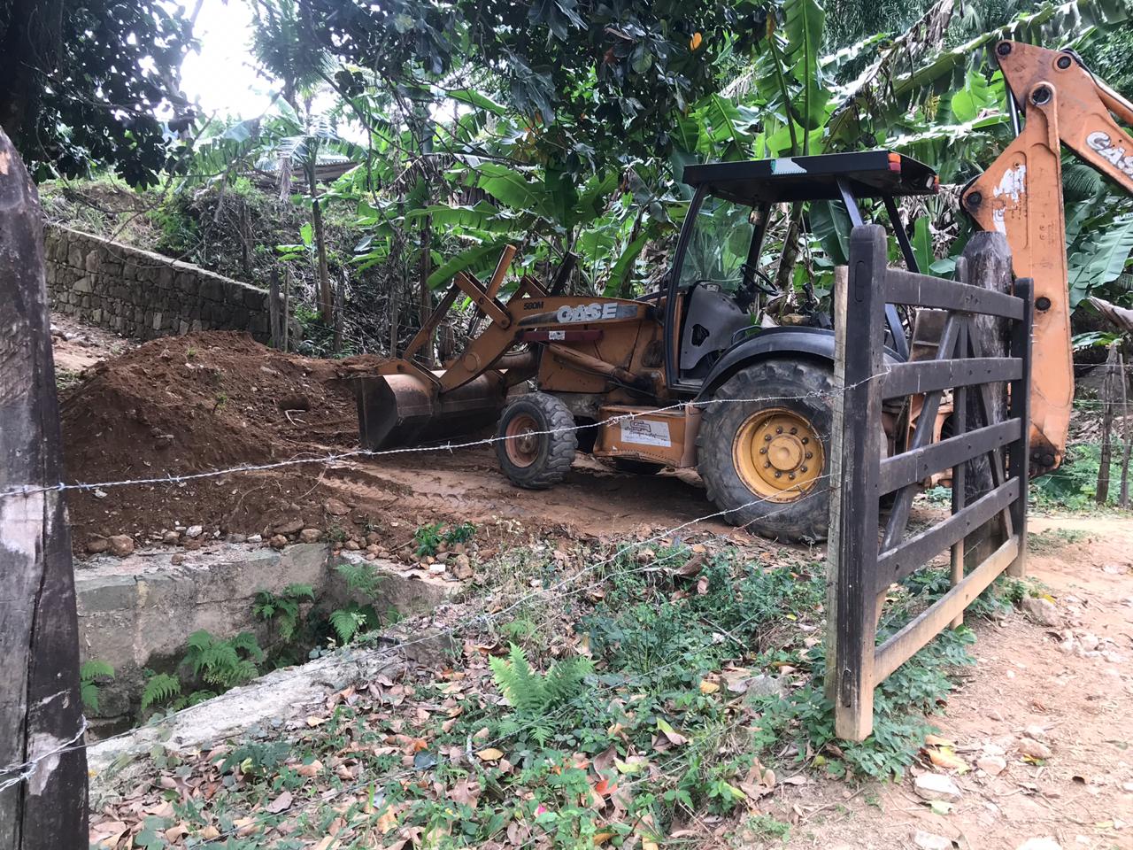 Polícia Ambiental flagra movimentação de terra em Mangaratiba