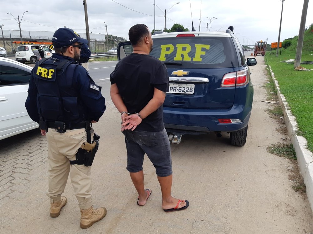 Gerente do Tráfico na Cidade de Deus é preso pela PRF com informações do Disque Denúncia