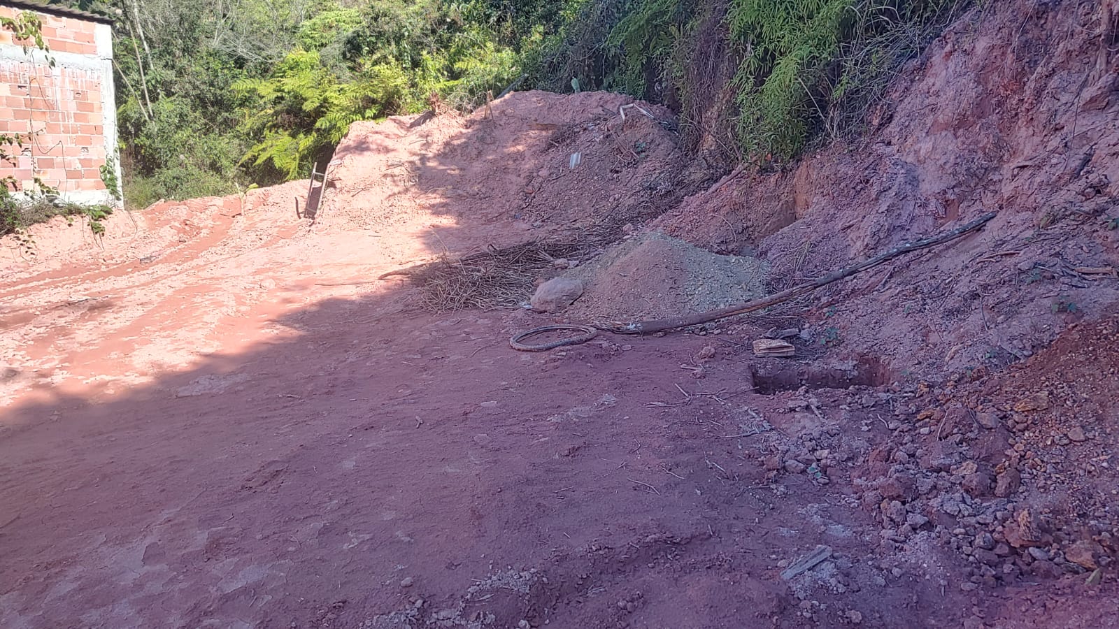 UPAm Pedra Branca identifica movimentação do solo em Magé, após denúncia