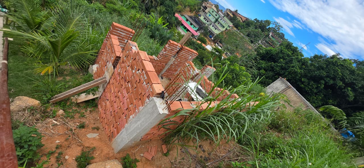 UPAm Juatinga identifica construção dentro de área de preservação permanente em Mangaratiba